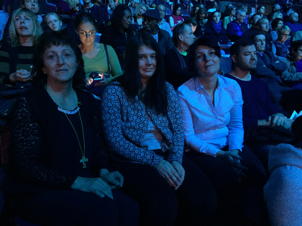 Funka Petrovic, Leonora och Regina Bosnjak väntar spänt på påven: "Det är obeskrivligt att han kommer hit, och se en person som man annars bara ser på TV"