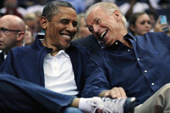 Obama och Biden har en 
Time har gjort en glad bildkavalkad över kärleken. 
