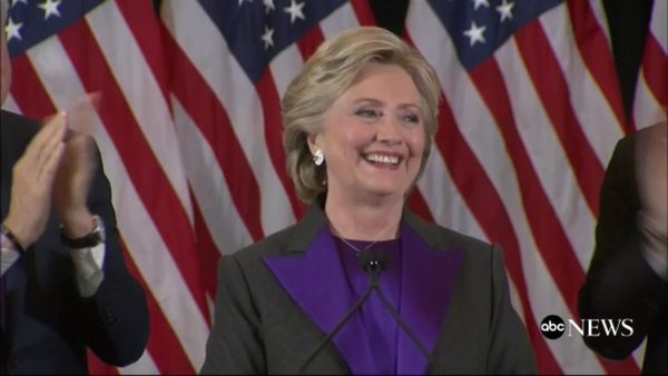 "Det här valet var aldrig om en person eller ett parti, det handlade om kärleken till vårt land."
- Hillary Clinton 