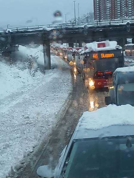 Buss-stockning på väg in till centrala Stockholm. Foto: Anna Hjelmberg