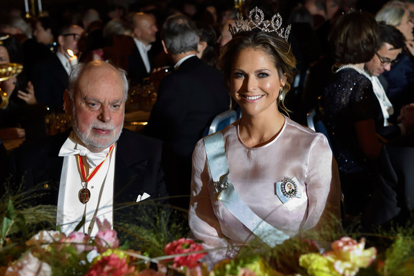 Prinsessan Madeleine tillsammans med Jean-Pierre Sauvage, kemipristagare.