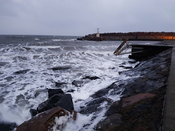 Just nu: 17 m/s i Grötvik i Halmstad.