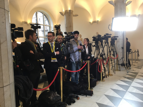 Här väntar vi på Merkel och Löfven i Rosenbad