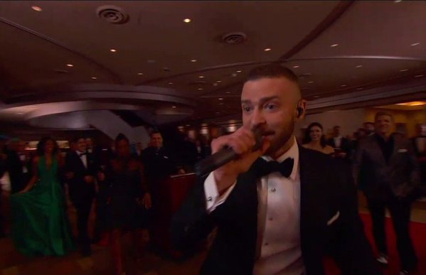 Svensk vinstchans inleder Oscarsgalan. Max Martin och Shellback är nominerade för bästa låt med Justin Timberlakes sång. 