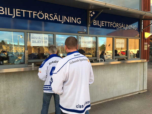 Ännu ingen lapp på luckan ..