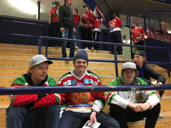 Borta stå börjar fyllas. Dryga timmen t nedsläpp.