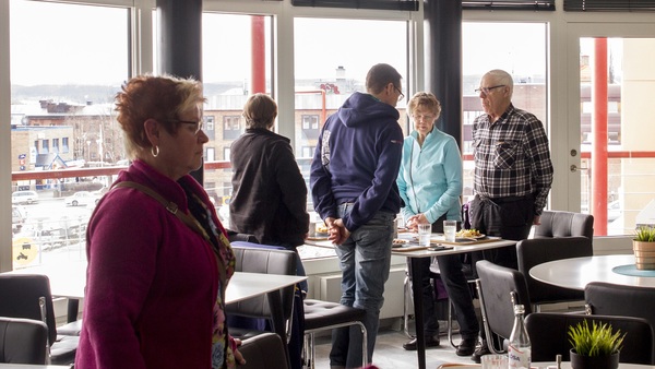 Vilhelmina: Tyst minut på Folkets Hus Vilhelminas lunchrestaurang. Foto: Ante Fahlén