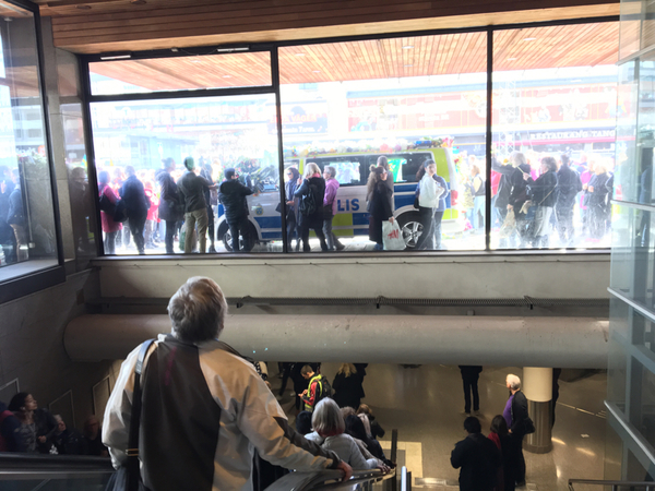 Vy från "mötesplatsen" utanför Åhléns City