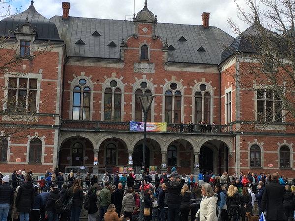 [Uppsala]
Bästa (?) utsikten över Forsränningen från balkongen på Norrlands nation.