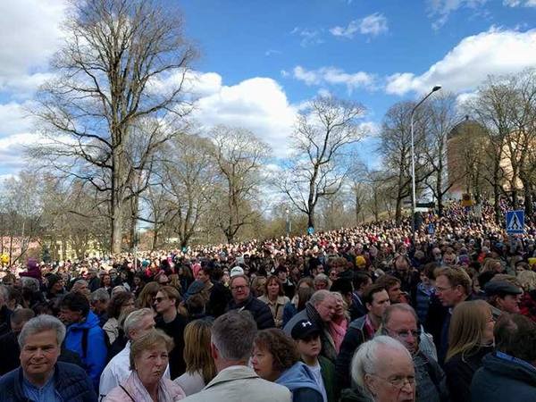 [Uppsala] I vanlig ordning håller UU:s rektor tal. OD ska också sjunga.