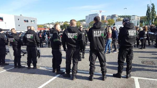 Hittills är allt väldigt lugnt. Det verkar som det närmar sig avfärd.