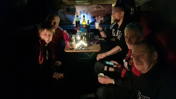 Adventsljus ingår självklart  i packningen när personal från SJ åker till Berlin.