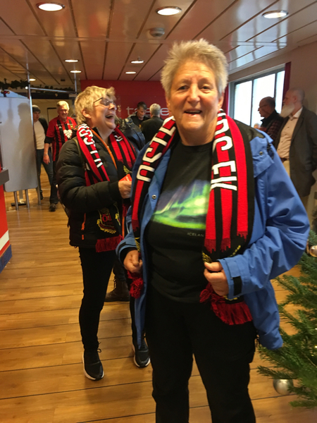 Gunvor Moqvist från Kövra är såååå kaffesugen. Gunvor har sista sittningen vid frukostbuffén