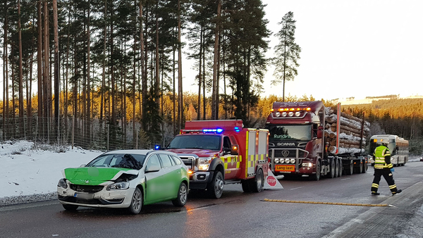 DALARNA E16 mellan Falun och Borlänge är åter öppen efter olyckan med flera fordon.
