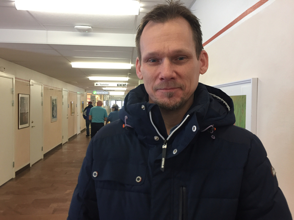 Nils Hållén, Mora: Jag tycker vården var bättre förr, det känns som om det sparas för mycket. Man måste stå på sig och helst veta själv vad man har för sjukdom för att få hjälp.
