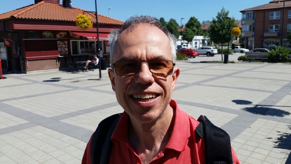 Anders Lind tycker att man måste värna naturen i Olofström och att man ska vara försiktig med exploateringen kring sjöarna.