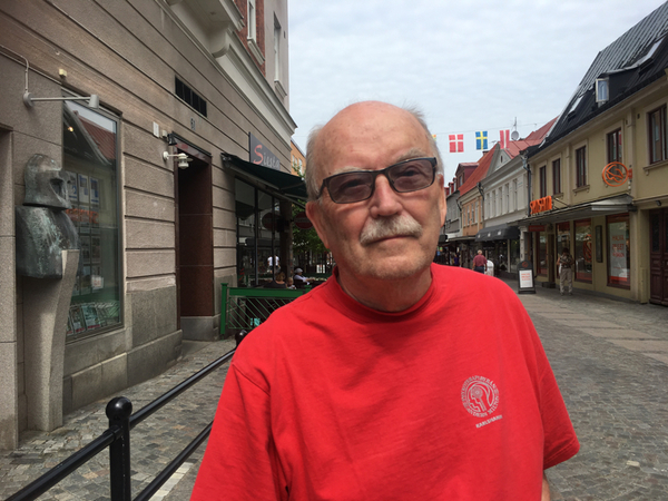 - Akutsjukvården är viktig. När det gäller Karlshamn där vi har ett fungerande lasarett tycker jag att akutsjukvård borde finnas på ett bättre sätt vad gäller öppettider. Istället för att man ska behöva åka 6-7 mil till Karlskrona, säger Anders Milton.