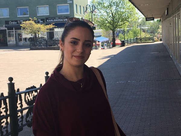 
Rawan Abdalkader skulle gärna ha en egen lägenhet. 
- Och jobb! Det finns inte så många jobb i Karlskoga.