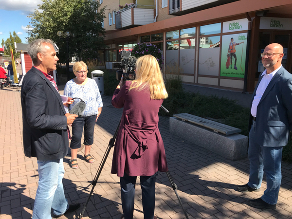 Just nu intervjuas företrädare för Vänsterpartiet och Kristdemokraterna i Hammarö. Se resultatet på vår sajt under eftermiddagen och i våra sändningar ikväll.