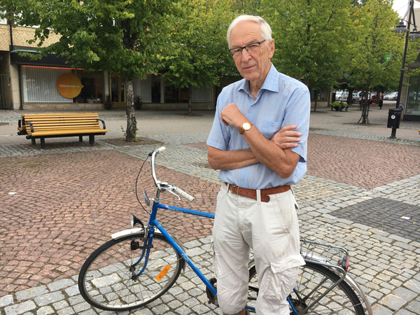 Erik Hansson, Säfflebo, vill att man ska använda mer skonsamma tekniker vid avverkning. - En del säger att det inte är ekonomiskt gångbart medan andra menar att det finns vinning i det. Detta bör undersökas mer så att man bevarar skogen som naturresurs för rekreation.