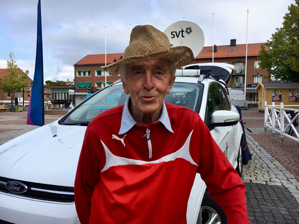 Anders Jonasson 66 år - Stöd bönderna lokalt, det är en självklarhet. Vi ska inte importera kött.
Köper du själv alltid svenskt kött?
- Till 95 procent. Det kan vara något undantag.