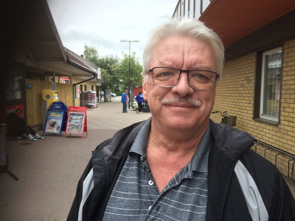 Leif Larsson, som är bilansvarig vid Forshaga kommun, tror själv att det blir svårt att nå målet om ett klimatneutralt Forshaga senast 2030.
- Men ska man ta ner månen får man sikta mot stjärnorna. Vi måste ha en vision, säger Leif Larsson.
Enligt honom är kommunen ändå på rätt väg.