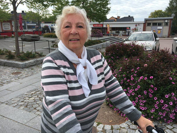 - Jag vill ha privat och statlig vård, för det fungerar inte med helstatligt varken i Sverige eller Norge.
Det borde finnas ett sjukhus i Årjäng, säger Alise Svensson som tvingas söka privat vård i Oslo för att det är för lång väntan i den offentliga vården.