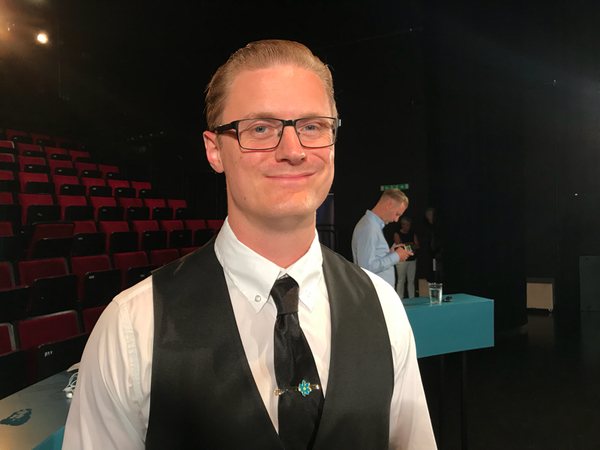 Erik Hellsborn (SD), riksdagskandidat, tycker det ska bli spännande att delta i en tv-sänd debatt - detta blir hans första.