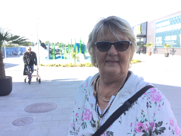HALMSTAD. Rose-Maj Långsjö, 71, Halmstad
- Jag har till 95 procent bestämt mig. Det är svårt nu för tiden, detta valet speciellt. Man får koncentrera sig, lyssna, och ta det som känns bäst.
- Jag brukar cykla in till torget och lyssna vid valstugorna så kan jag bli helt säker.