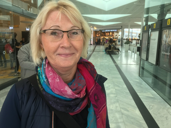 UPPSALA. Maria Kihlberg, 57.
- Det är svårt att välja, för de jag väljer mellan har liknande budskap.
Vad avgör?
- Att jag måste läsa på.
På vilken sida är du?
- På alliansen.
Vilken parti tycker du har varit starkt dör?
- Centern och Annie Lööf.
Vad gör hon bra?
- Hon är saklig och tydlig.