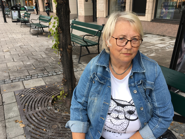 SUNDSVALL. Ann-Christin Sjödin, 43 år, Sundsvall:
- Jag funderar kanske på att rösta på ett annat parti än tidigare. Det viktigaste är äldreomsorgen. Jag tänker lyssna på slutdebatten.
