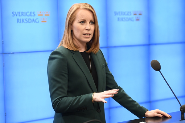 Centerpartiets partiledare Annie Lööf under pressträffen: Vi säger nej till en moderat enpartiregering.