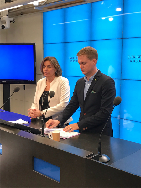 Mp säger att Stefan Löfven är det naturliga valet för statsministerrollen.