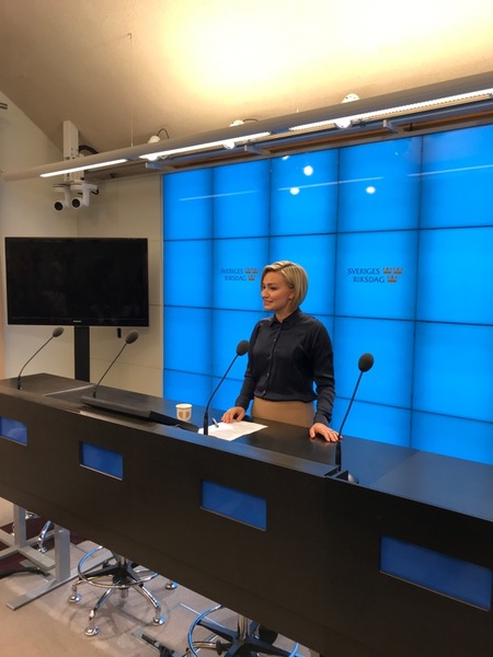 Ebba Busch Thor säger att det är svårt att se att talmannen skulle ge sonderingsuppdraget till någon annan än Stefan Löfven (S).