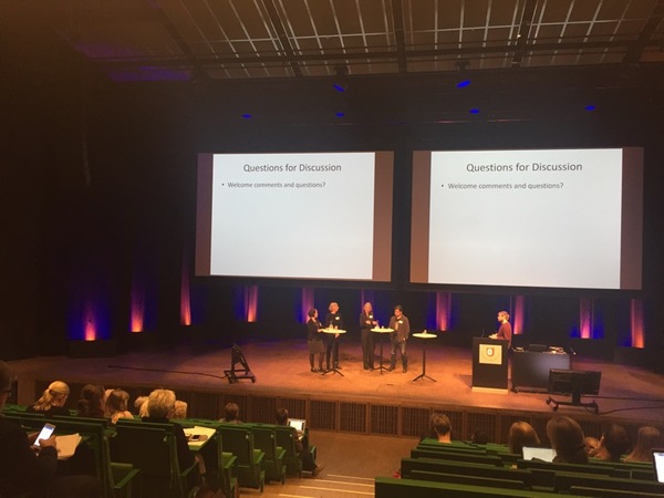 Nu är det frågestund! Skriv i chatten om ni vill att jag frågar forskarna något särskilt.