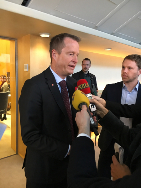 Anders Ygeman (S) hoppas att blocköverskridande samarbete kan komma till efter omröstningen.