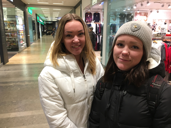 Kompisarna Sara Ansmark och Moa Nilsson, Karlstad, tycker inte det har blivit någon större skillnad efter metoo.
- Det är många som använder det på ett fel sätt.