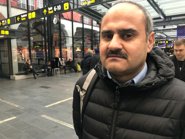 Khan Mushtaq från Perstorp ser det större perspektivet:
- Det här är ett problem som inte bara rör en människa, eller ett land. Vi alla måste gå samman för att det ska kunna lösas, alla måste bidra och leva mer hållbart. Jag ser så mycket människor runt mig som köper onödigt mycket kläder, mat, saker... det är slöseri!