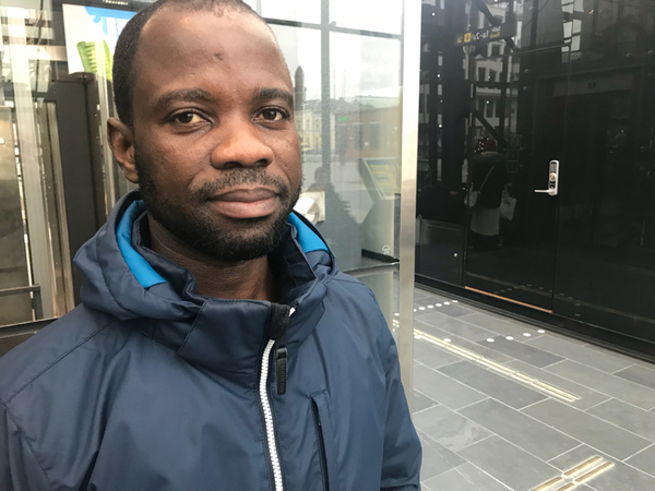 Enock Morrison, 34 år, i Malmö tänker på vad han äter:
- Folk pratar mycket om klimatförändringarna, så jag tänker på det mycket. Jag försöker vara noggrann med vad jag äter och dricker, så att det inte ska ha så mycket påverkan. Om klimatförändringarna blir värre kommer det att påverka många människor.