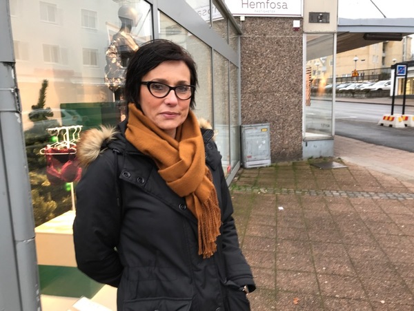 Värnamo: Samira Topic, 46 år.
- Jag tänker ofta på klimatet. Jag köper ekologiskt ibland och försöker köra mindre bil. Jag har precis som dotttern börjat äta mindre kött.