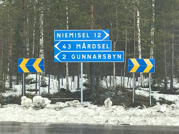 Nu svänger vi vänster mot Gunnarsbyn. En sträcka många säger sig avsky på vår chatt.