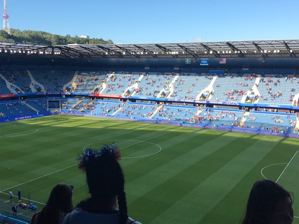 Om drygt en timme drar det i gång på Stade Océane i Le Havre.