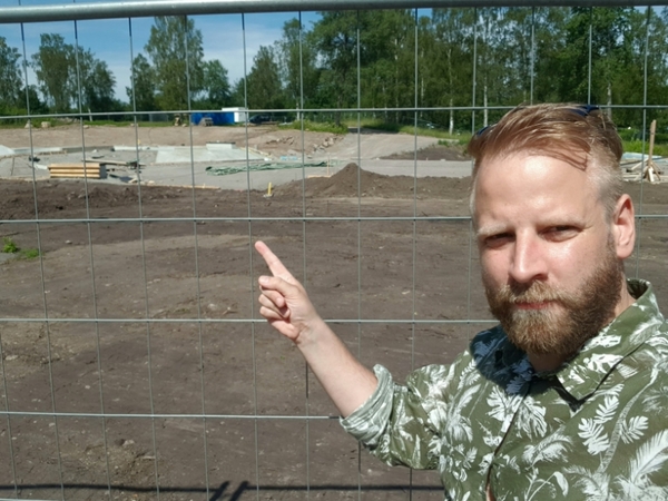 Här växer Hyltes nya skatepark fram i Hyltebruk. Det sägs att det ska hållas OS-kval här i höst. Det får jag kolla närmare på i veckan.